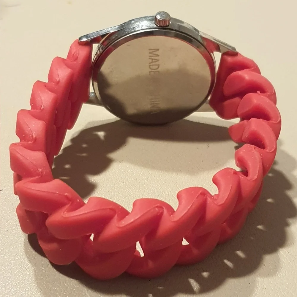 🦋10/$20🦋 Merry Christmas Silver/Red Silicone Women's Watch